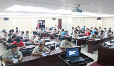 长卷卷云日边来 执笔漠然慷而慨 ——记合肥99499威尼斯优异班组长学习审核